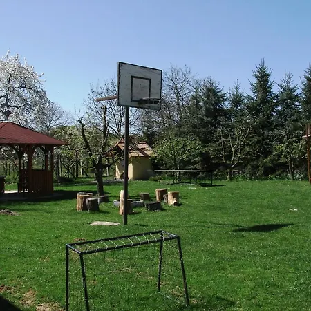 Benko Vendeghaz Guest house Kiskutas